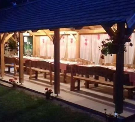 Apartamento Privatni Smjestaj I Seoski Turizam "Sudar" Bizovac Exterior foto