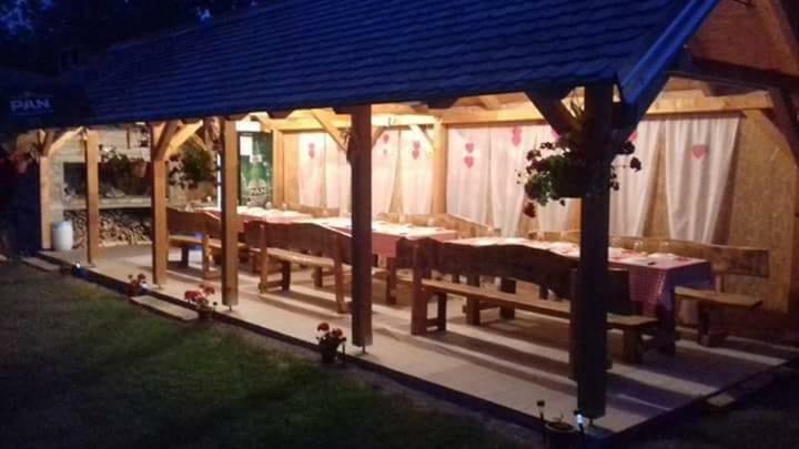 Apartamento Privatni Smjestaj I Seoski Turizam "Sudar" Bizovac Exterior foto